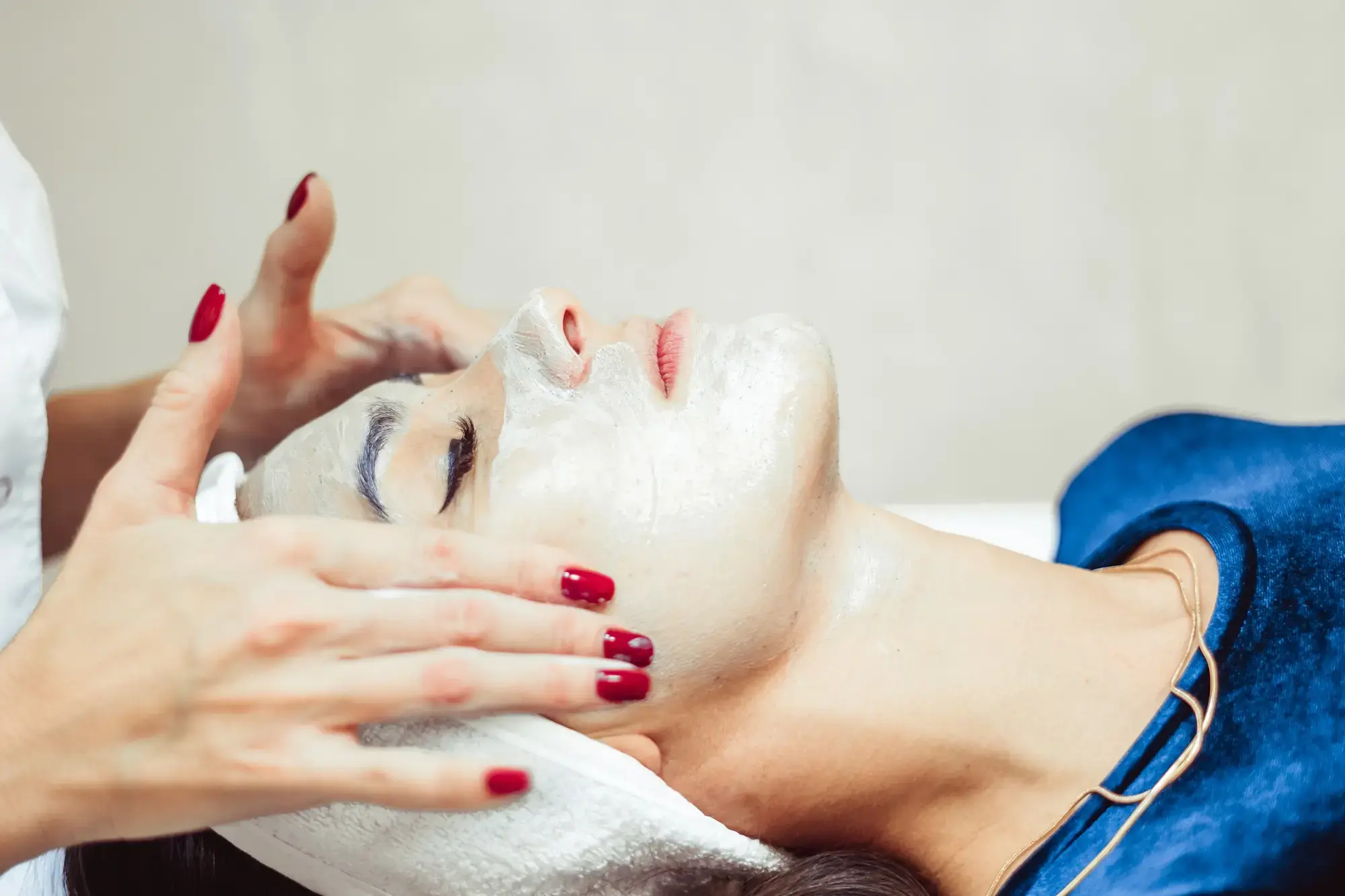 The Ultimate Guide to Chemical Peels: Types, Benefits & Risks